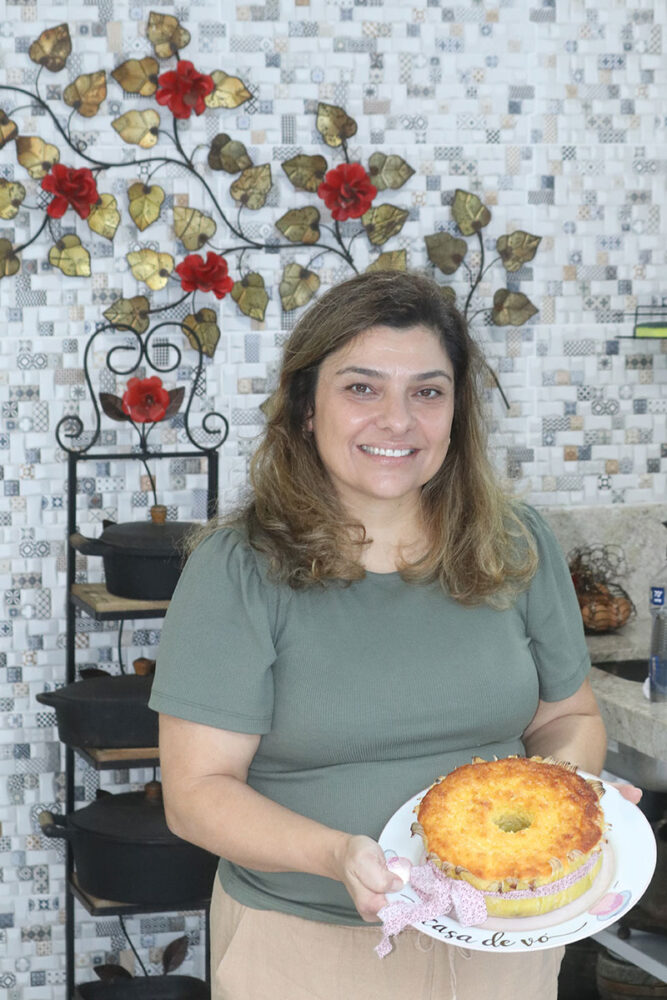 Aprenda a fazer os bolos de pamonha salgado e doce de Lucrecia Visona 2 Casa de Vo3 Felipe Couri