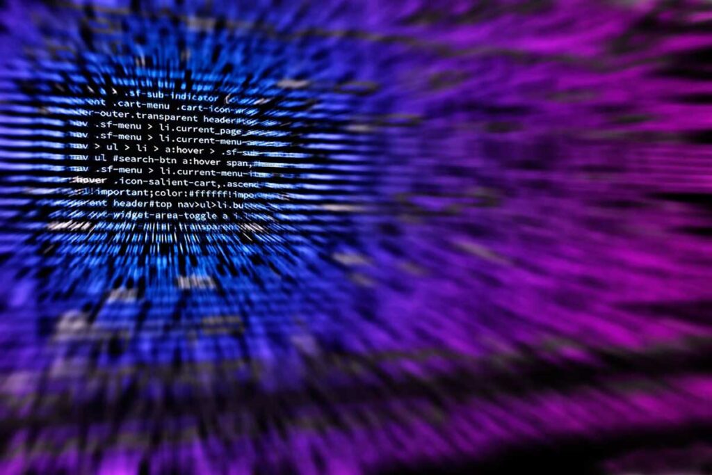 Rede social deverá indenizar usuária que teve o perfil invadido 1 Casal será indenizado por empresa de tecnologia após ter perfil hackeado em rede social