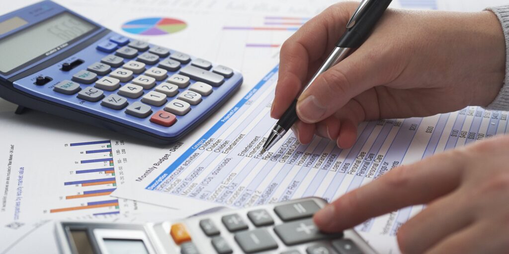 Desenrola Brasil: consumidores podem renegociar dívidas de até R$ 5 mil na 3ª fase 2 Consumidores conseguem descontos de até 50% em dívidas por crédito em Juiz de Fora