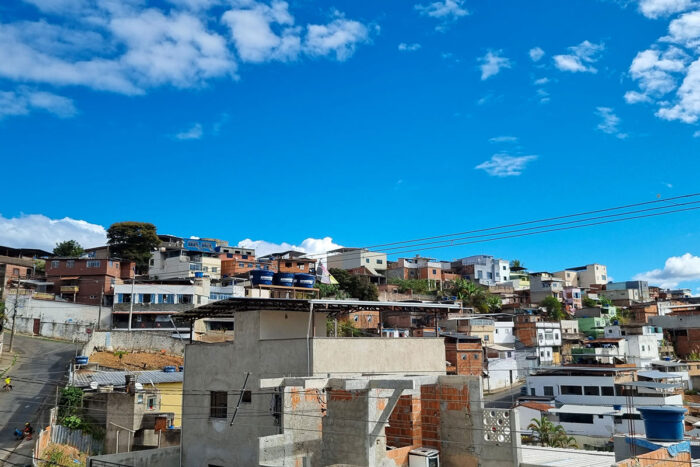 Construída e carregada por mulheres: conheça as histórias do Bairro Santa Cândida 1 Santa Candida Leonardo Costa