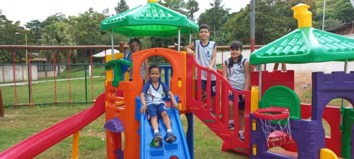 Ubá se destaca com projetos de sustentabilidade e infraestrutura urbana 3 Ubá realiza ações constantes em prol do desenvolvimento da Educação
