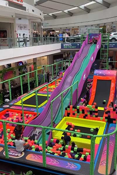 Criança sofre queda de 4 metros de brinquedo em shopping de Juiz de Fora 1 Criança sofre queda de 4 metros de brinquedo em shopping de Juiz de Fora