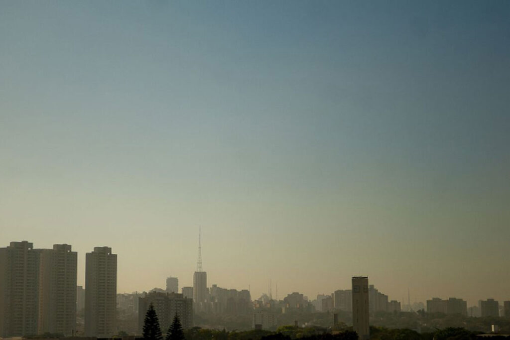 Planeta bate recorde de calor pelo terceiro dia seguido: por que o clima está desse jeito? 1 calor sao paulo marcelo camargo arquivo agencia brasil