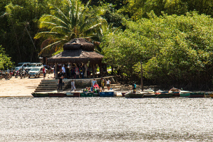 Há um vilarejo ali... é perto: Caraíva, na Bahia 4 caraíva