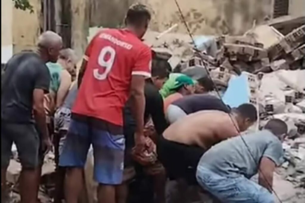 Prédio desaba no Grande Recife e deixa três mortos e dez desaparecidos 1 desabamento recife reproducao twitter
