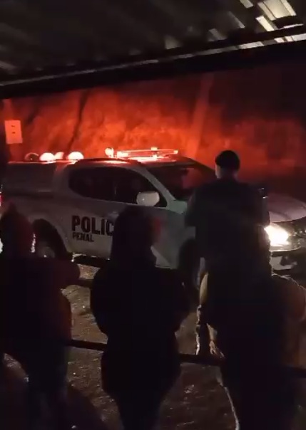 Acautelados continuam com greve de fome em penitenciárias 1 manifestacao familiares presos jf reproducao