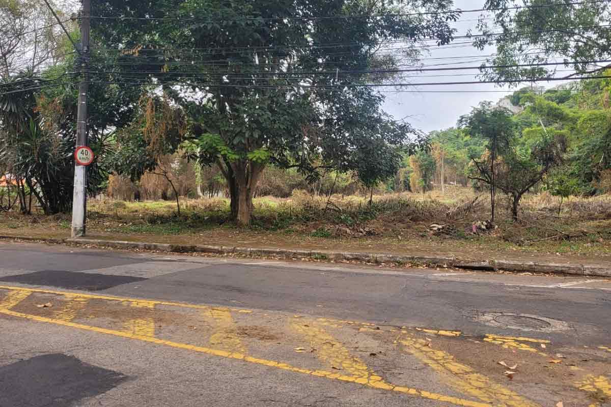 Moradores do São Pedro cobram ações da PJF antes do período chuvoso 1 manilha entupida sao pedro 2 divulgacao associacao de moradores e proprietarios do consominio jardins imperiais