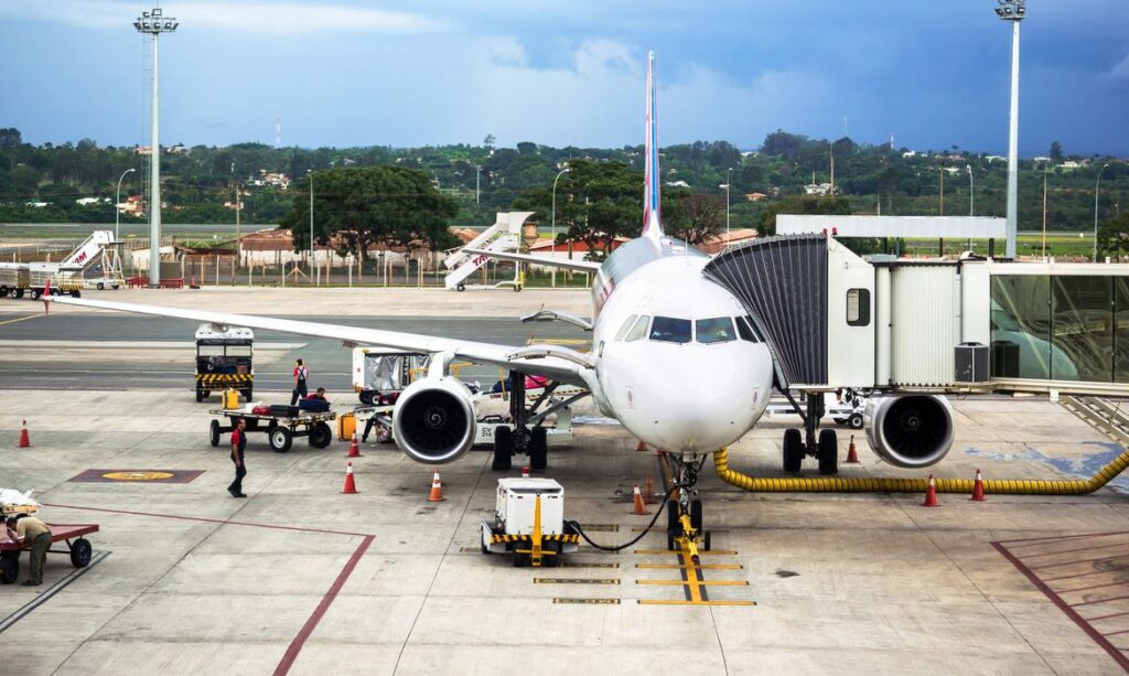 Voos da Zona da Mata para São Paulo por apenas R$ 365, ida e volta 1 Antes-de-adquirir-qualquer-uma-destas-6-coisas-no-aeroporto,-reflita-duas-vezes.-01-07-08-23