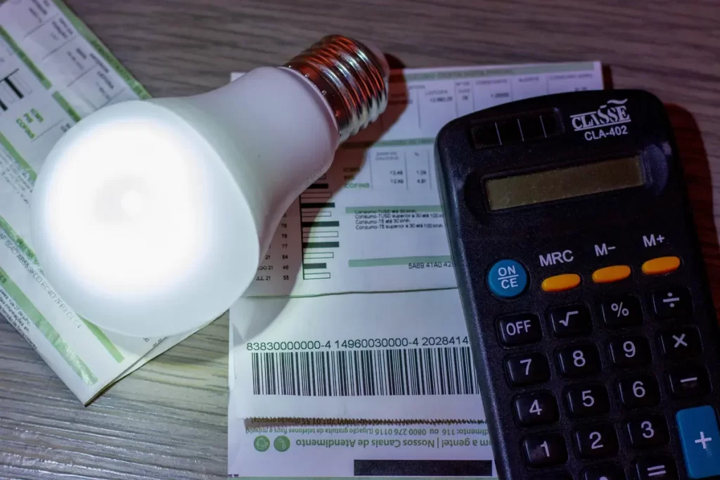 Consumidores recebem uma otima noticia na conta de luz. 3