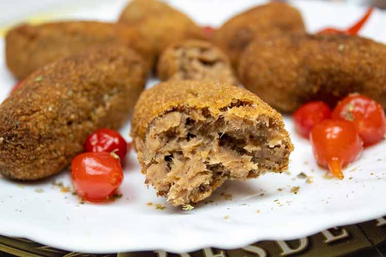 Novos petiscos para acompanhar nosso chopp preferido 5 Croquete Alemao divulgacao