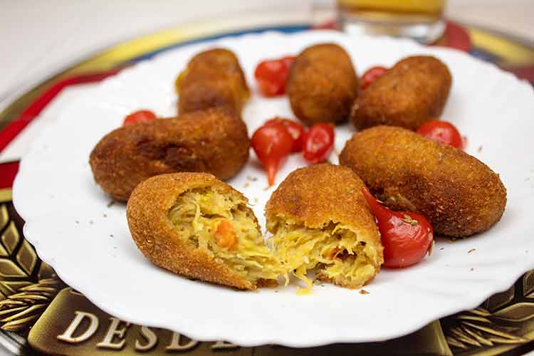 Novos petiscos para acompanhar nosso chopp preferido 6 Croquete Holandes divulgacao