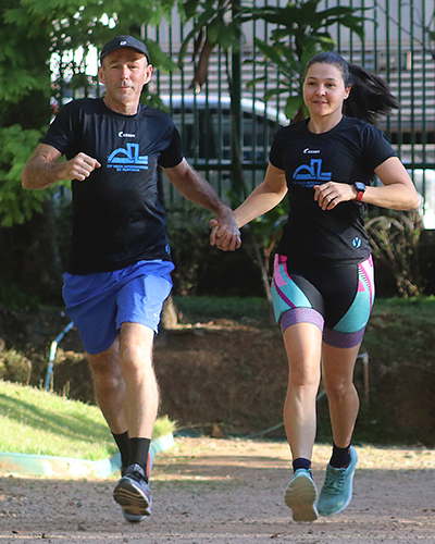 Casal supera doenças e fortalece a união com a corrida 2 casal qual seu corre3 by couri