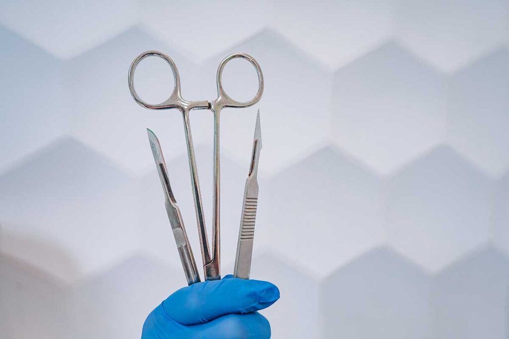 MPRJ pede prisão de médica por morte de paciente submetida a lipoaspiração 3 cirurgia freepik