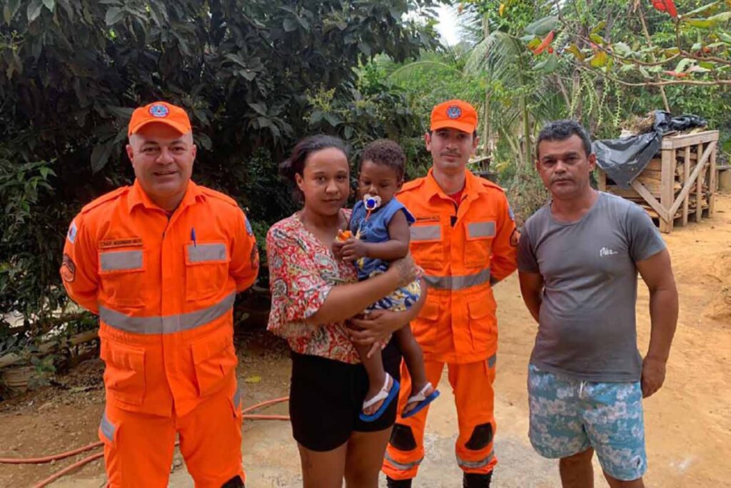 Mãe salva criança de 2 anos de engasgo em Cataguases 2 crianca engasgada cataguases divulgacao corpo de bombeiros