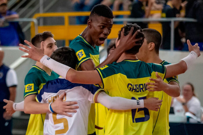 Juiz-forano é campeão do Sul-Americano de vôlei sub-17 1 eliab2 by bruno cunha editada