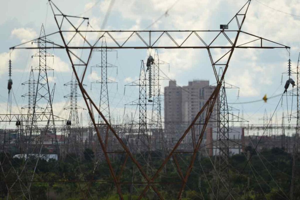 ONS deve concluir avaliação detalhada sobre o apagão até outubro 1 linhas de transmissao energia agencia brasil arquivo