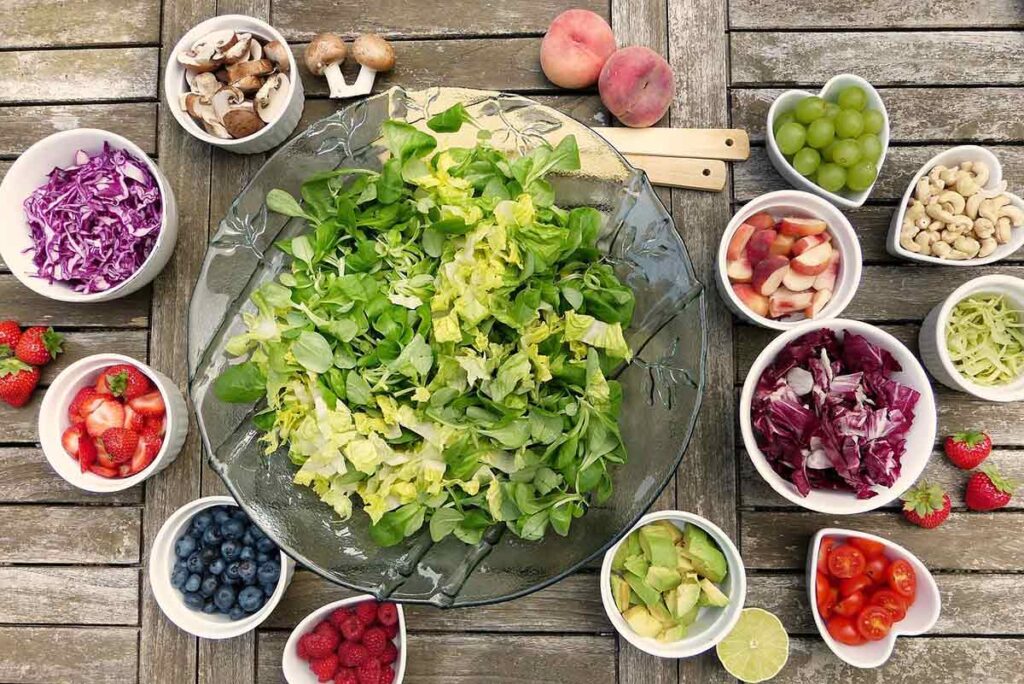 Veganismo não aumenta risco de transtornos alimentares, mostra pesquisa da USP 1 salada pixabay