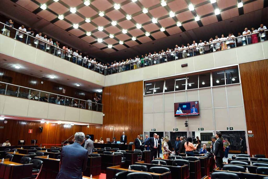 PL que prevê divulgação da 'lista suja' é aprovado na ALMG 1 Aproado PL da lista suja