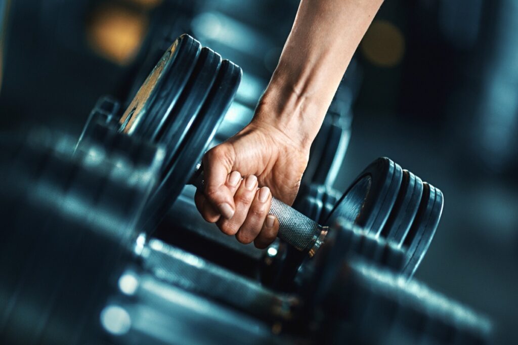 Treino e hipertrofia: mitos e verdades sobre o ganho de massa muscular 1 Devo_fazer_exercícios_cardio_antes_ou_depois_do_treino_de_musculação_(4)
