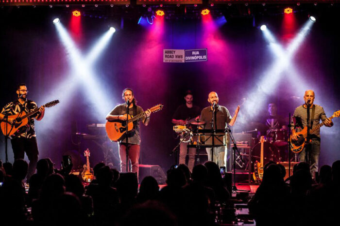 Teatro Paschoal Carlos Magno recebe o show 'Para Lennon & McCartney - os Beatles e o Clube da Esquina' 2 PARA LENNON E MCCARTNEY GUSTAVO STEPHAN DIVULGACAO 2