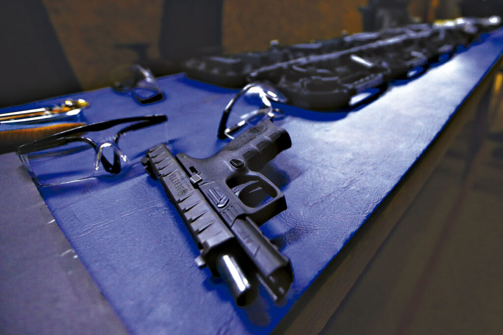 A cada 4 armas apreendidas em JF este ano, uma é de uso restrito 2 armas