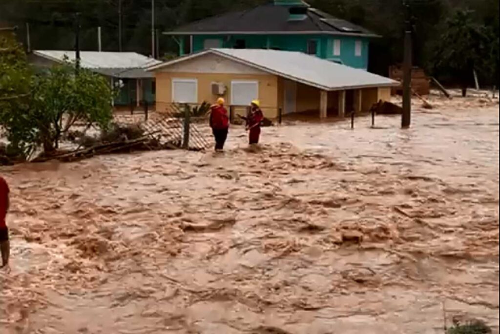 Ciclone no Rio Grande do Sul tem quatro mortes e mais de cem desalojados 1 ciclone rio grande do sul reproducao twitter