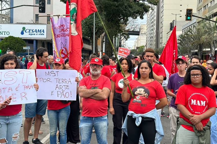 Grito dos Excluídos ocupa a Av. Rio Branco no Dia da Independência 1 grito dos excluidos 2 robson marques