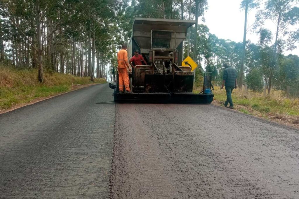 Recuperação da MG-338, na Zona da Mata, deve ser concluída até o fim de setembro 1 mg 338 recuperacao der mg 2