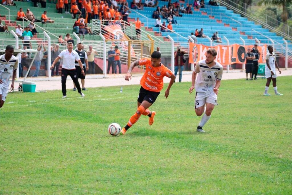 Técnico do Villa Real cobra melhora na tomada de decisão 2 pocos villa by reproducao instagram