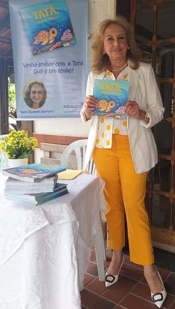 Beth Sacchetto: “Crianças não nascem com computadores e celulares. Elas aprendem a usá-los” 2 Beth Sacchetto 2