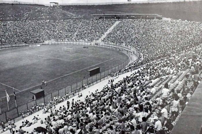 Tribuna rememora histórias dos 35 anos do Estádio Mário Helênio 1 Inauguracao Estadio Roberto Fulgencio