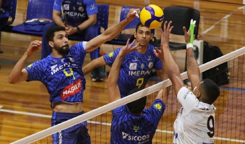 JF Vôlei tenta reação, mas é derrotado pelo Araguari Praia Clube 1 JF VOlei