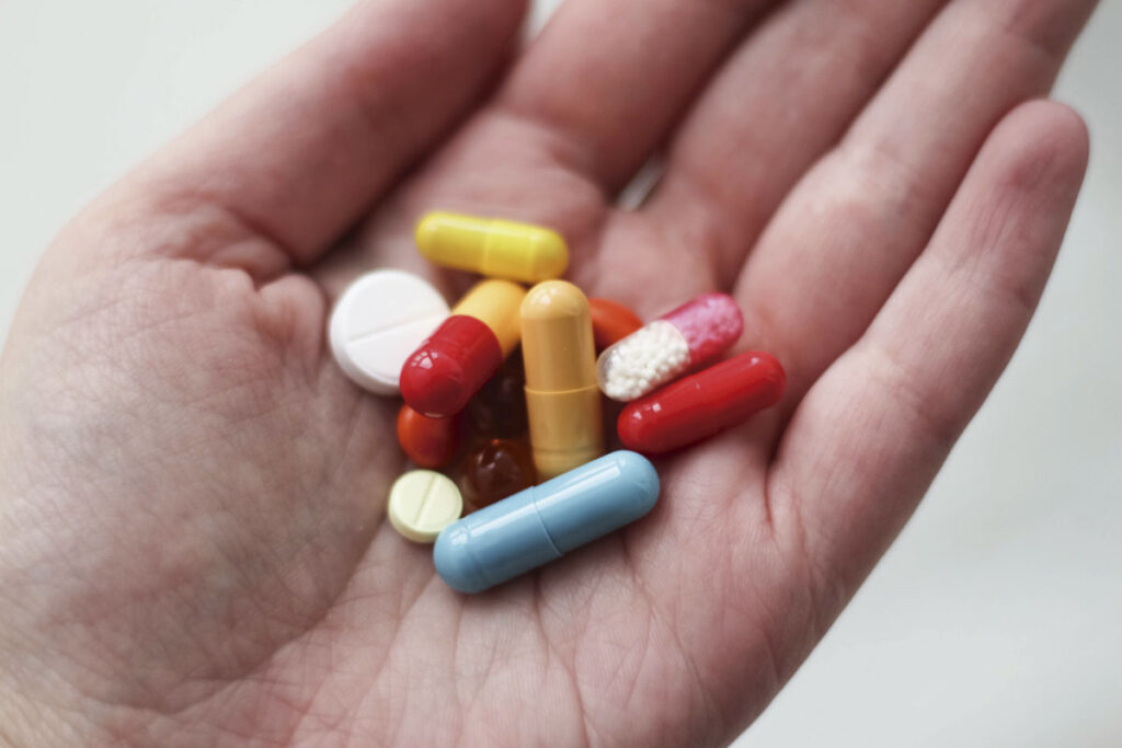 “Boa noite, Cinderela”: PL propõe que remédios sedativos tenham maior controle do Estado 1 Farmácias são obrigadas a praticarem a venda fracionada de medicamentos? plano de saúde