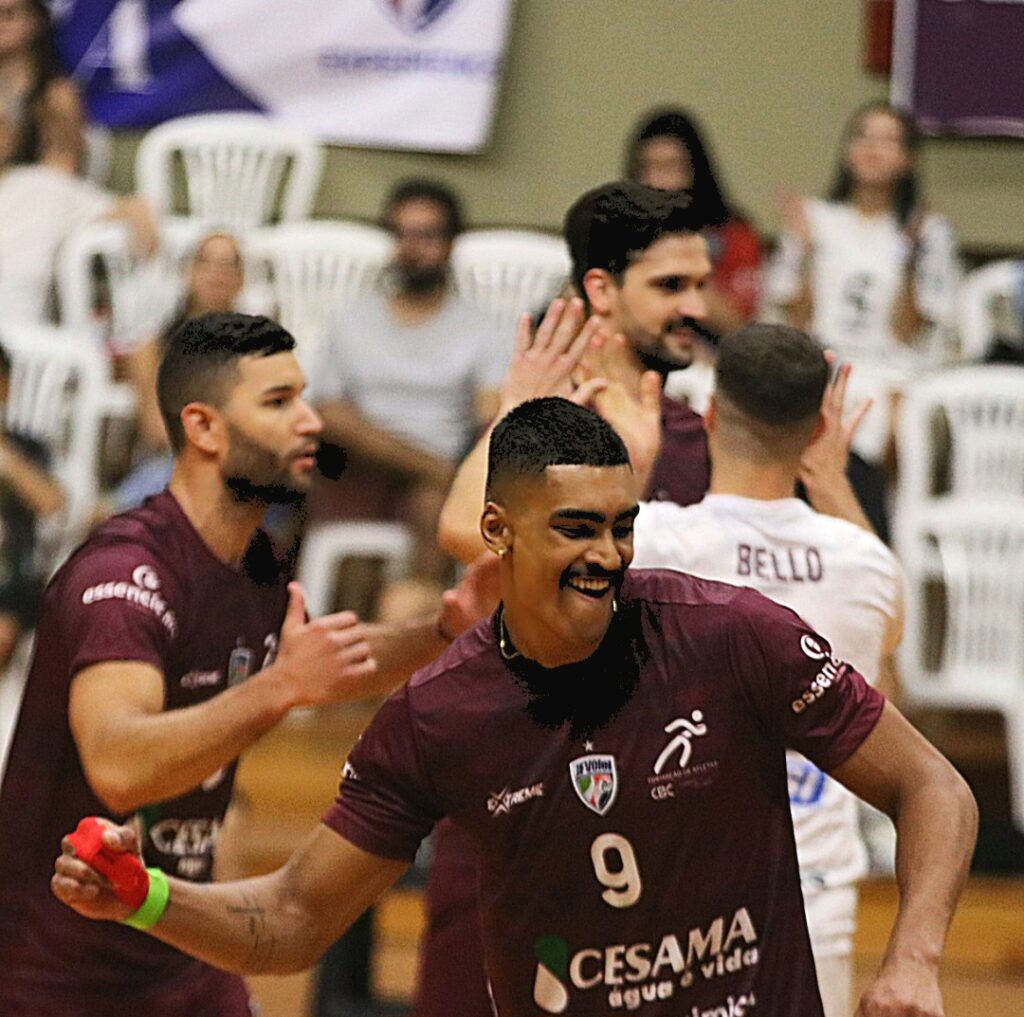 Em jogo disputado, JF Vôlei vence o Monte Carmelo no Ginásio Municipal 1 Screenshot 20231008 184826 Gallery