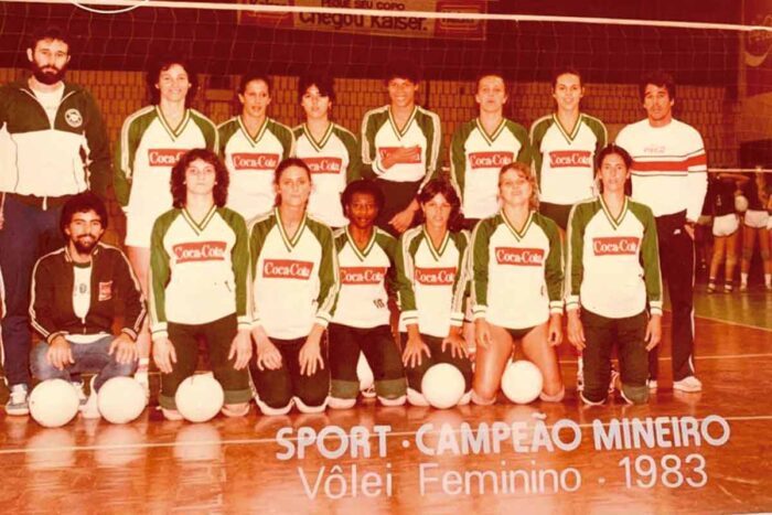 'Inenarrável': há 40 anos, Sport quebrava hegemonia do Minas e conquistava o Mineiro de vôlei 2 Título mineiro do vôlei do Sport