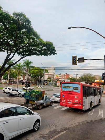 Com 33 ocorrências por causa da tempestade, JF tem mais da metade das chuvas previstas para outubro 5 chuvas semaforo procopio teixeira bom pastos bruno kaehler