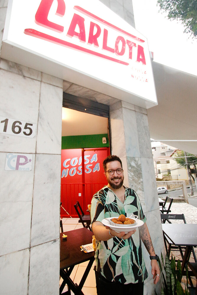 Sabor e brasilidade: conheça o Carlota, novo restaurante na Praça do Cruzeiro 1 CARLOTA FELIPE COURI