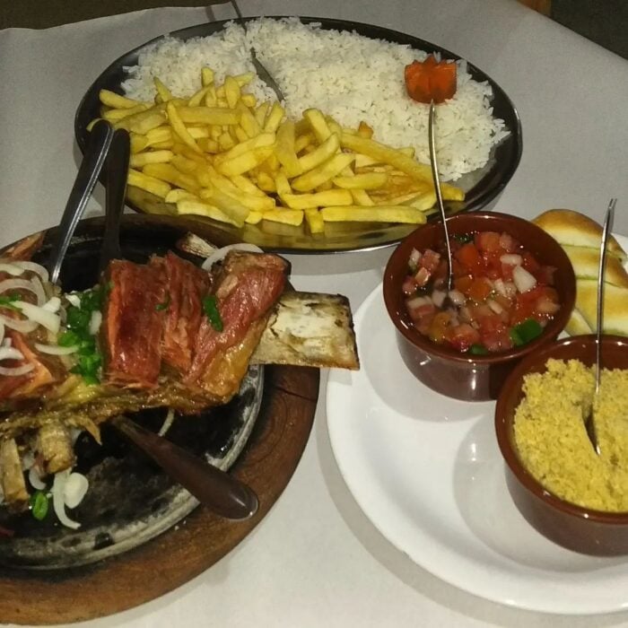 Costela na pizzaria ou pizza na costelaria? 2 Costela 3