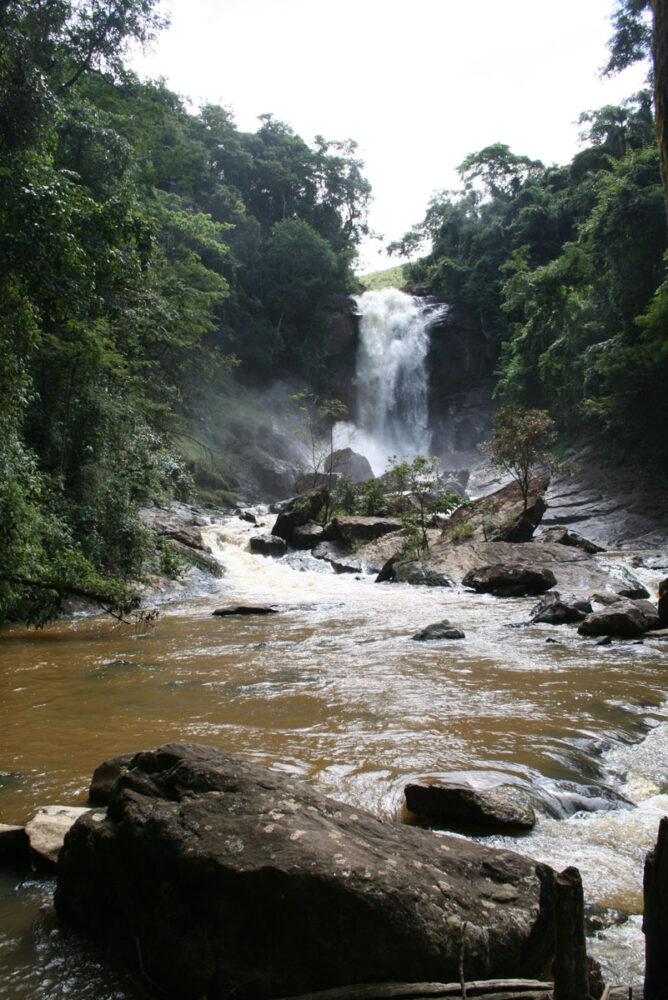 Com onda de calor, Bombeiros alertam para riscos de afogamento 1 cachoeira da jamaica no calor de torreões