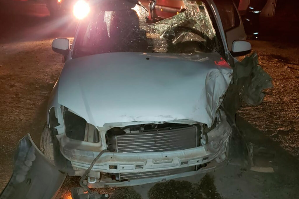 Motorista é detida alcoolizada após se envolver em acidente na AMG-3085 1 acidente amg 3085 by pmr