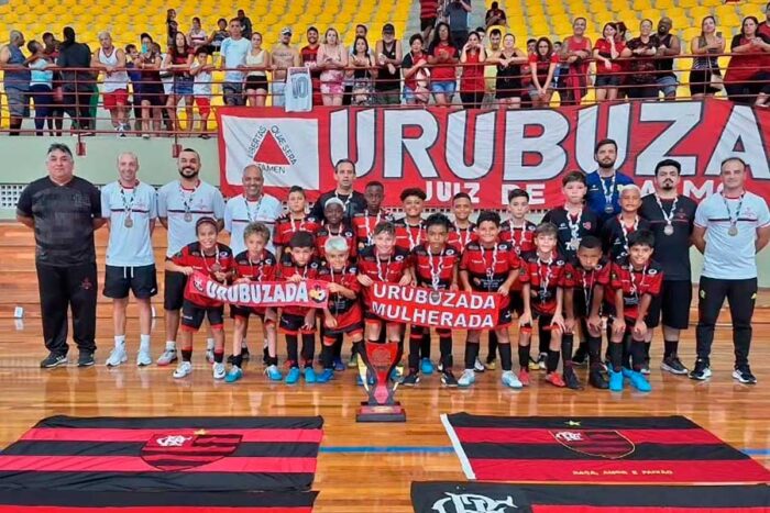 De forma inusitada, Flamengo de JF é campeão mineiro sub-10 1 flamengo campeao by arquivo pessoal