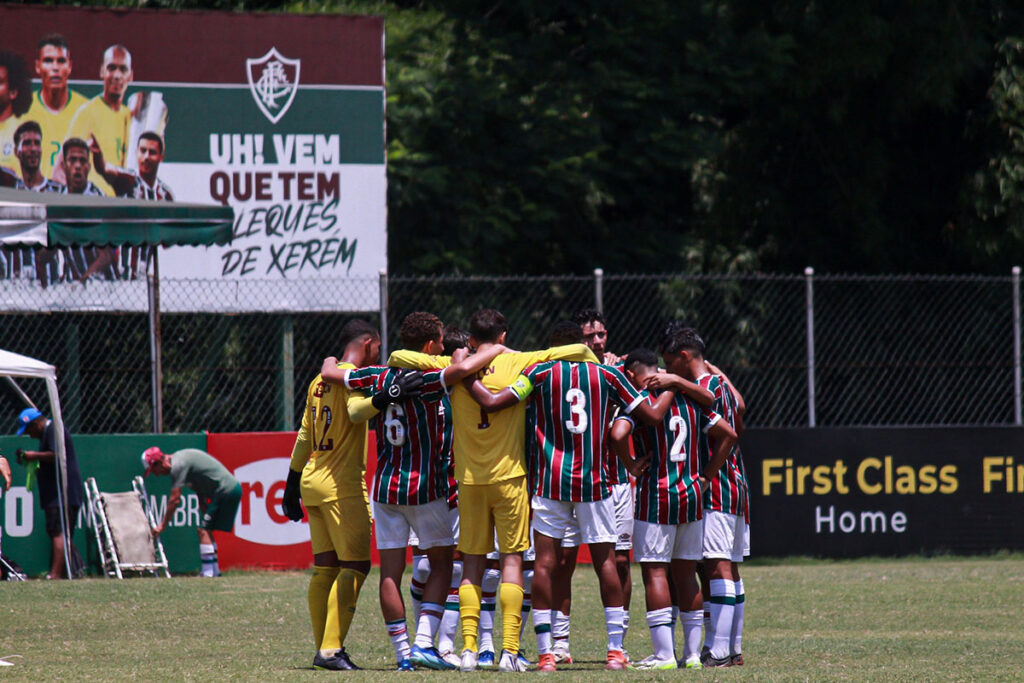 Times da base do Fluminense vêm a JF para amistoso 1 flu sub 14 by leonardo brasil fluminense