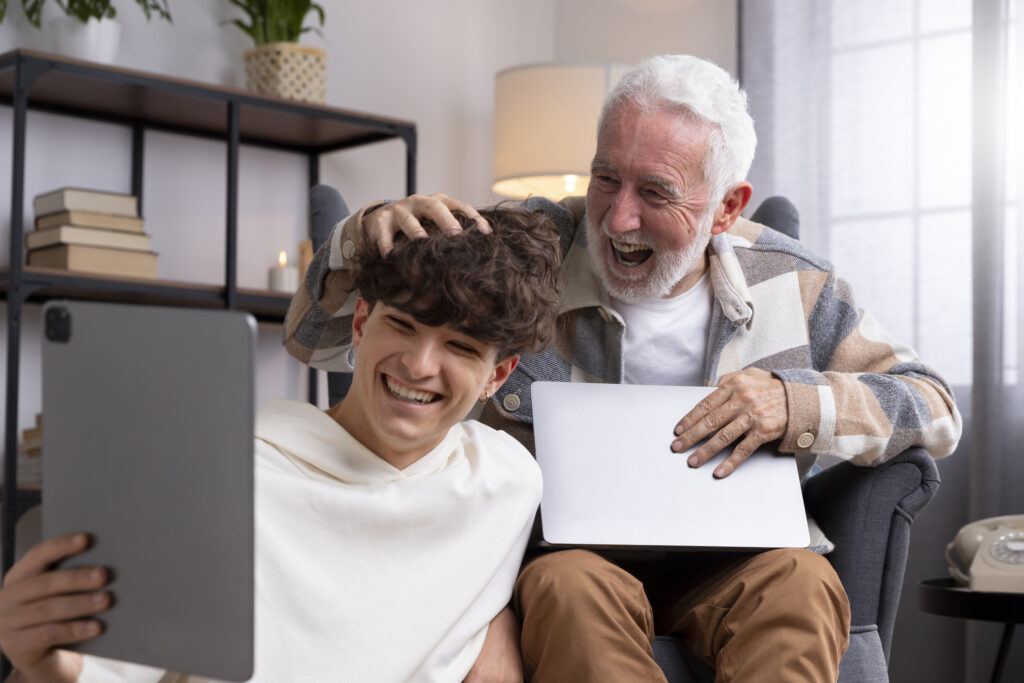 Aprendizado com a Geração mais jovem 2 homem de tiro medio e adolescente com dispositivos
