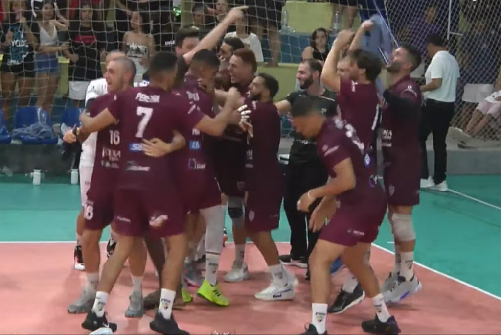 JF Vôlei bate o São Sebastião e conquista vaga na Superliga B 1 jf volei comemoracao by canal volei brasil