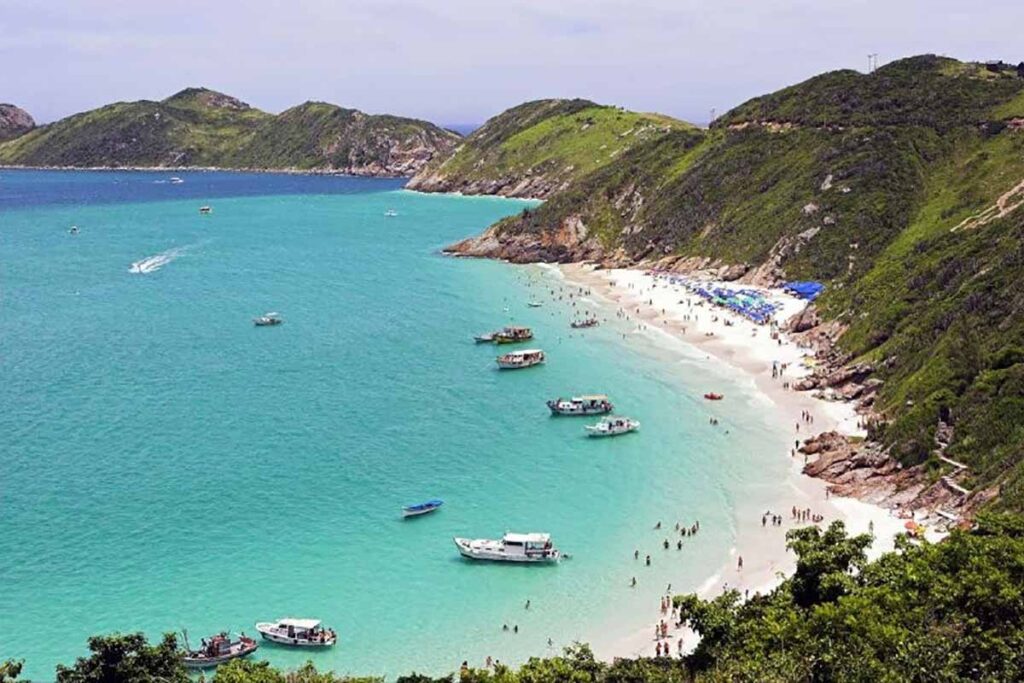 Arraial do Cabo tem praia e muito mais: como aproveitar tudo em poucos dias