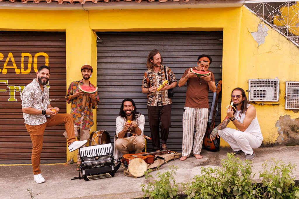 Maracaju lança primeiro single, o forró ‘Flor e ser’ 2 maracaju 2 Victoria Tabet e Jessica Americano