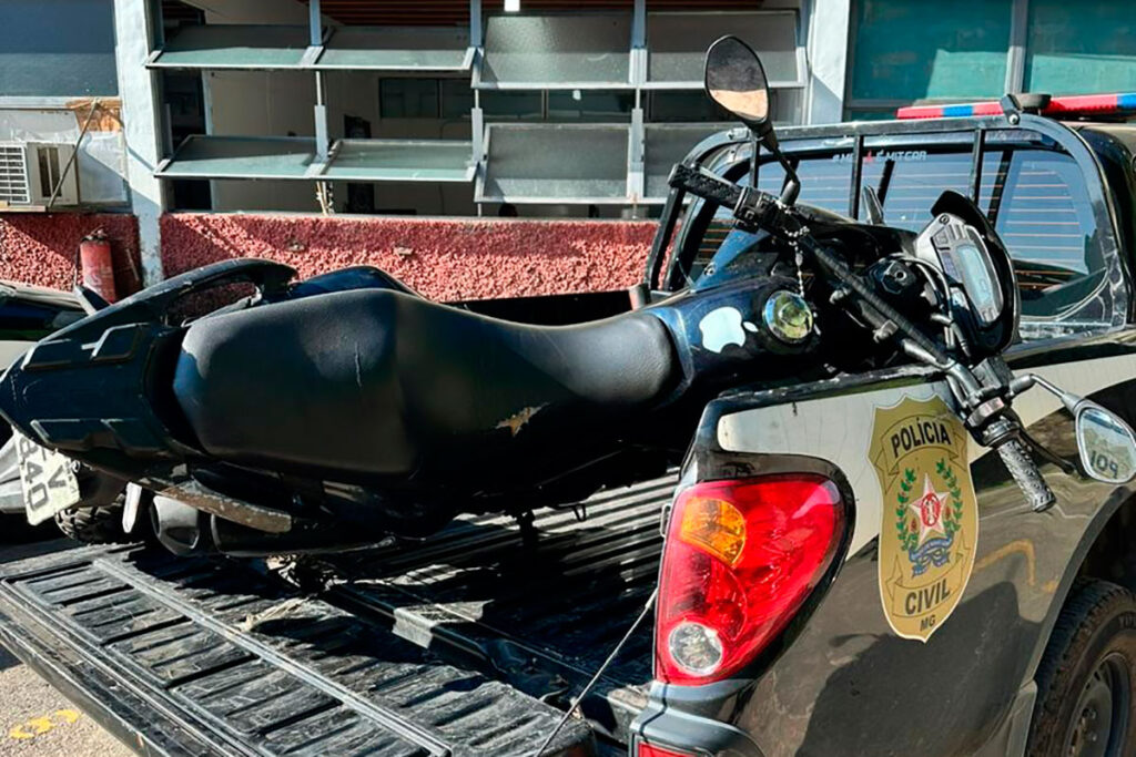 Motocicleta usada por dupla em roubo em lotérica no Bom Clima é apreendida 1 motocicleta bom clima by policia civil