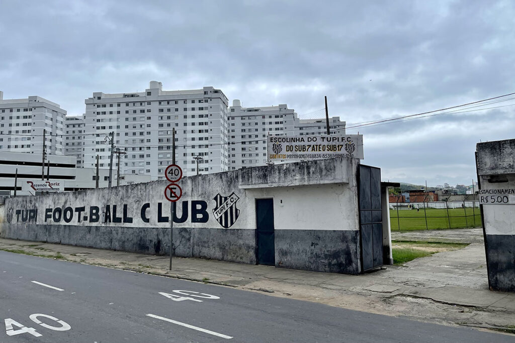 Justiça aprova recuperação judicial do Tupi; clube terá de vender o Estádio Salles Oliveira 3 Tupi enfrenta Social em amistoso preparatório para Terceirinha