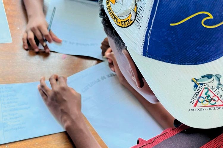 Campanhas arrecadam doações de Natal em Juiz de Fora 4 CAMPANHA DE NATAL MEDICINA UFJF DIVULGACAO