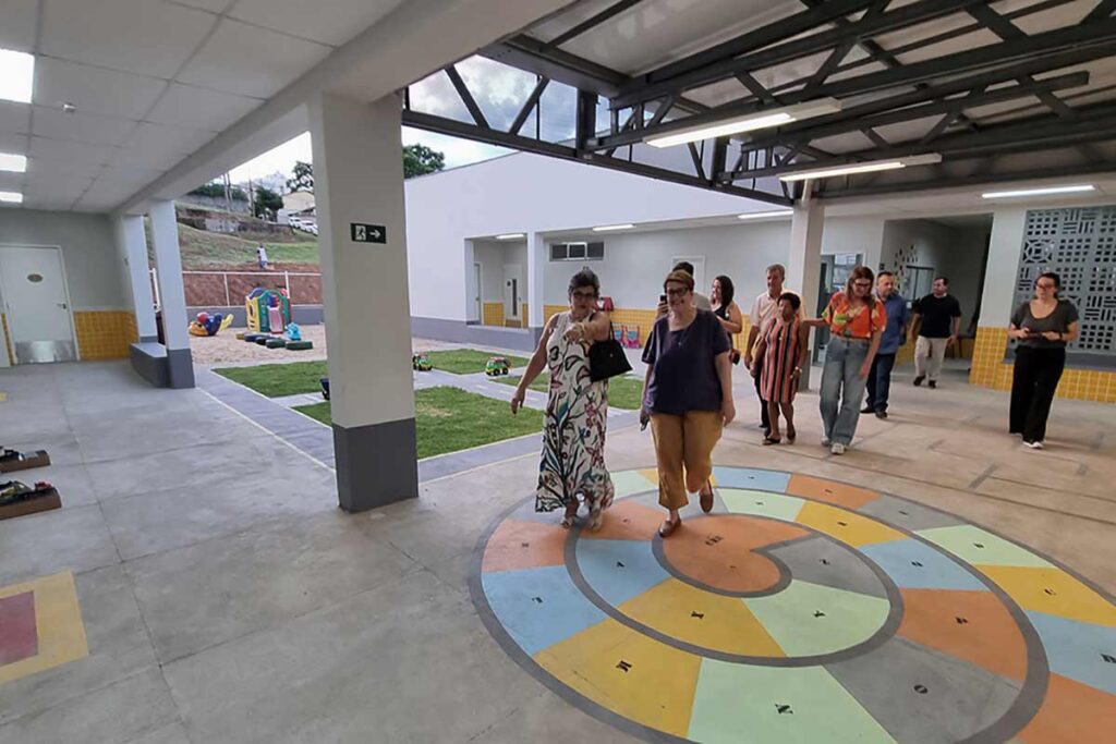Creche Municipal no Parque Guaruá é inaugurada 2 Inauguracao creche Leonardo Costa 2